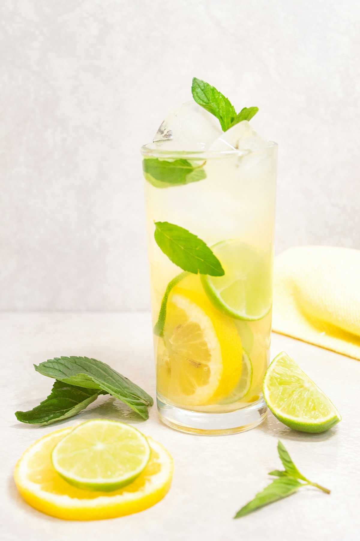 Creamy whipped lemonade in a glass with lemon slices